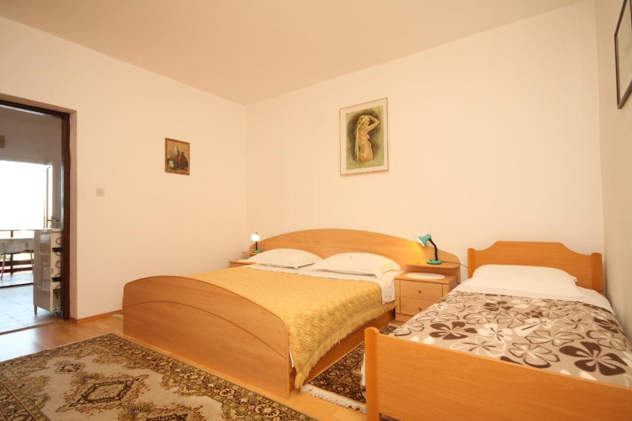 Apartment Kukljica 8237C Εξωτερικό φωτογραφία